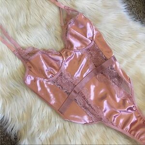 PrettyLittleThing Pink Metallic Bra Intimates
